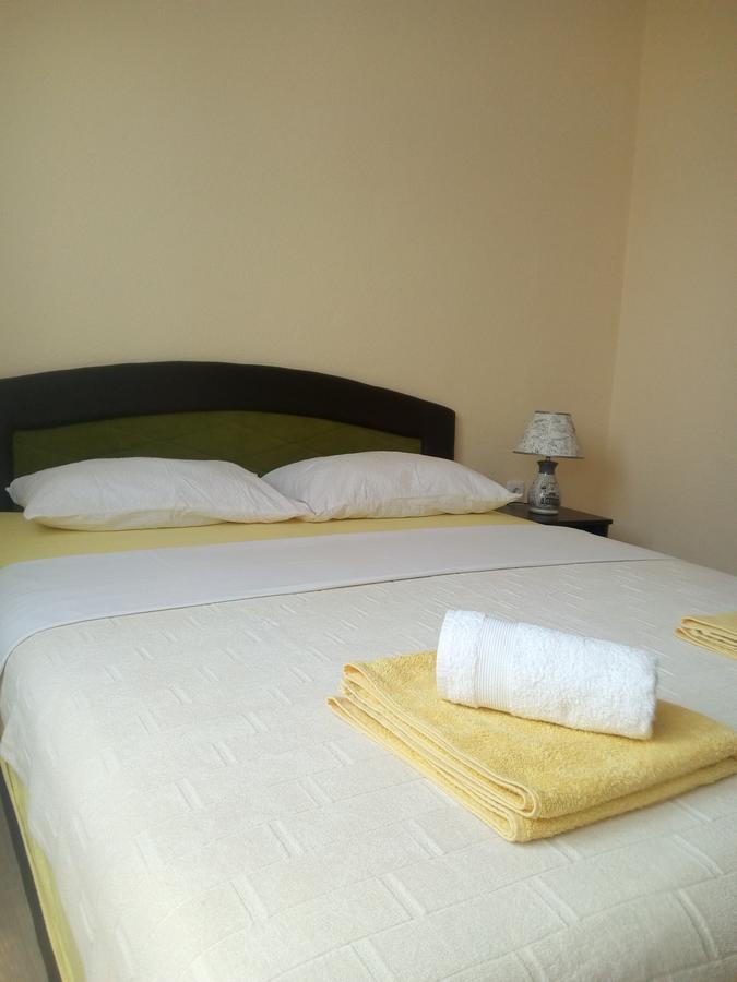 Apartmani Sara Требине Екстериор снимка