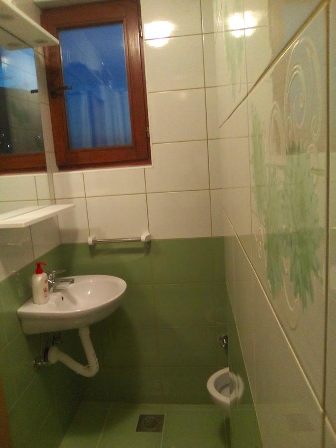 Apartmani Sara Требине Екстериор снимка